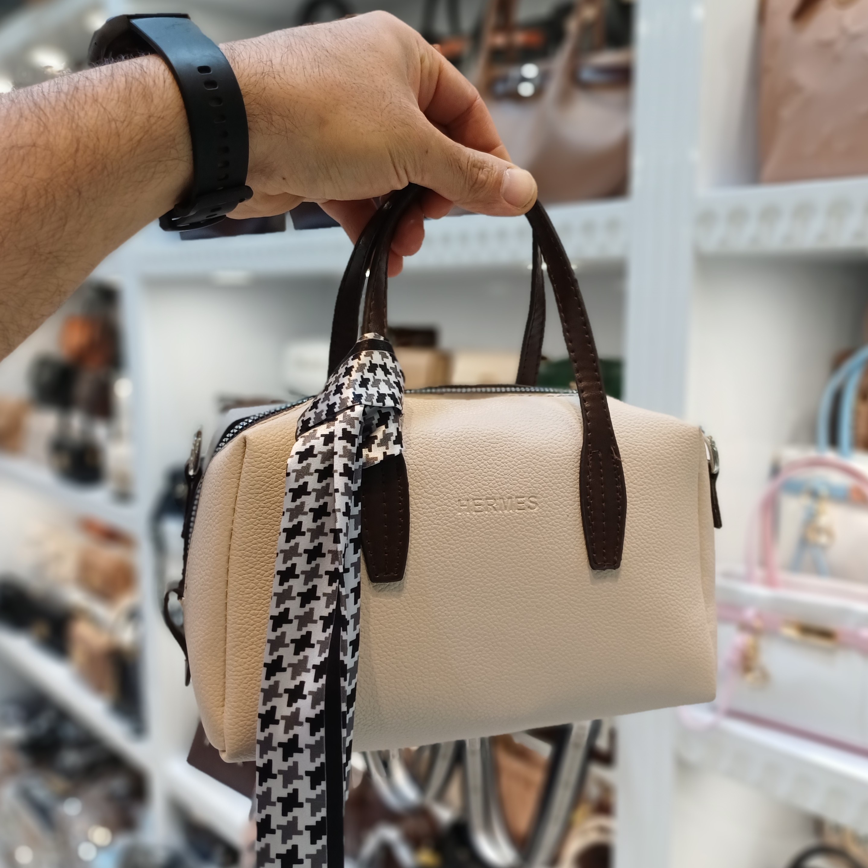 کیف دوشی و دستی مدل ایپک