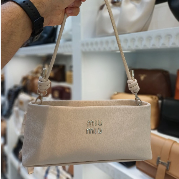 کیف دخترانه تک دسته برند Miu Miu