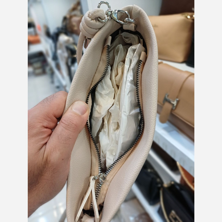کیف دخترانه تک دسته برند Miu Miu
