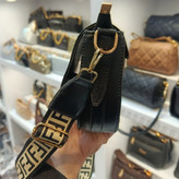 کیف دوشی زنانه طرح برند فندی