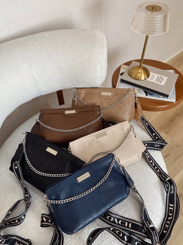 کیف دوشی زنانه مدل COACH (کد محصول 2788)