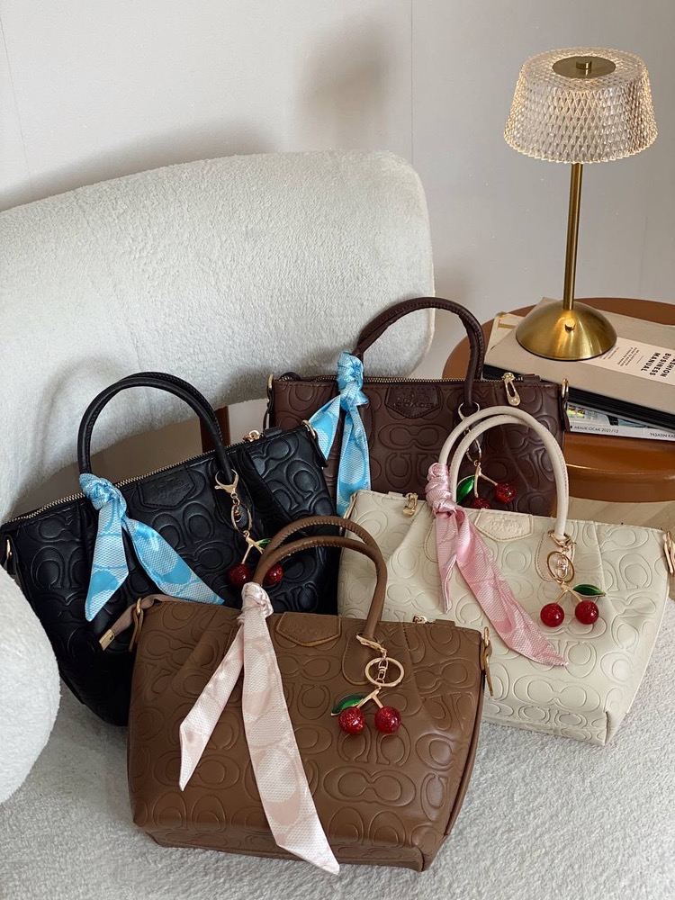 کیف زنانه دوشی و دستی چری (کد محصول 2768)